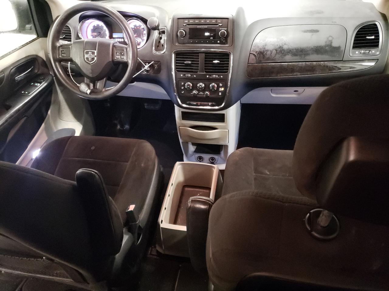 2012 Dodge Caravan - Image 8