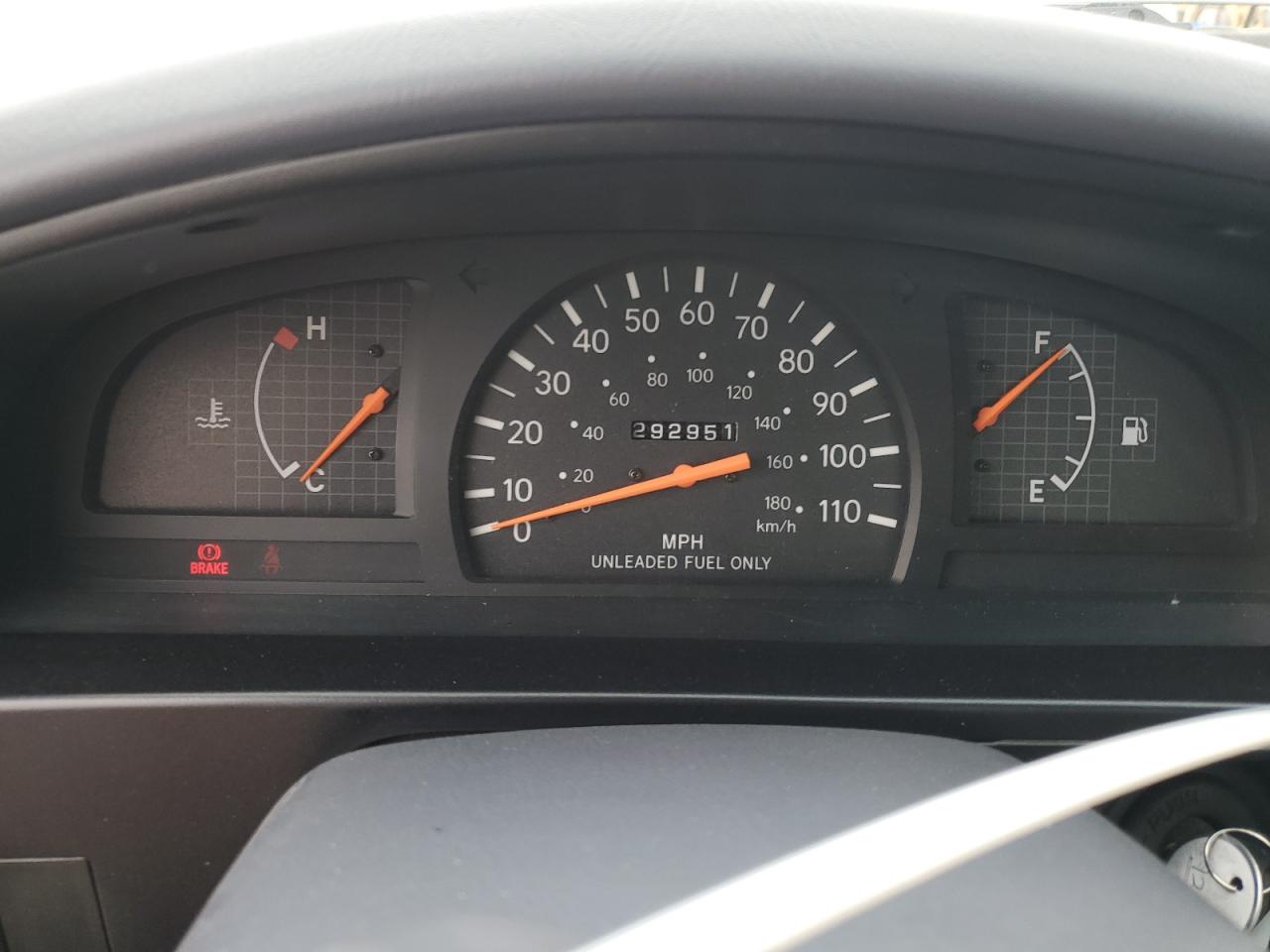 2000 Toyota Tacoma - Image 9