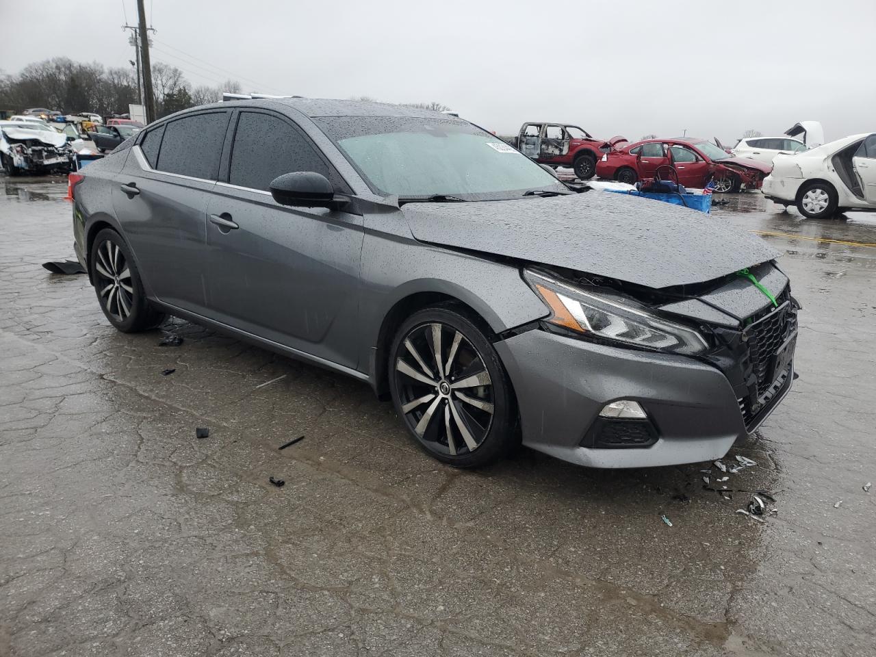 2020 Nissan Altima - Image 4