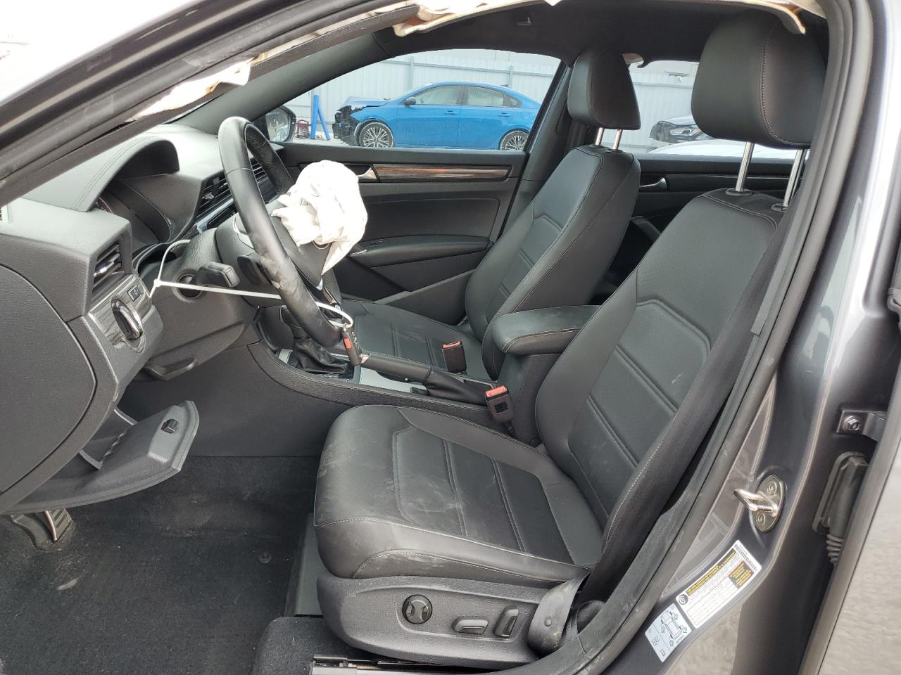 2021 Volkswagen Passat - Image 7