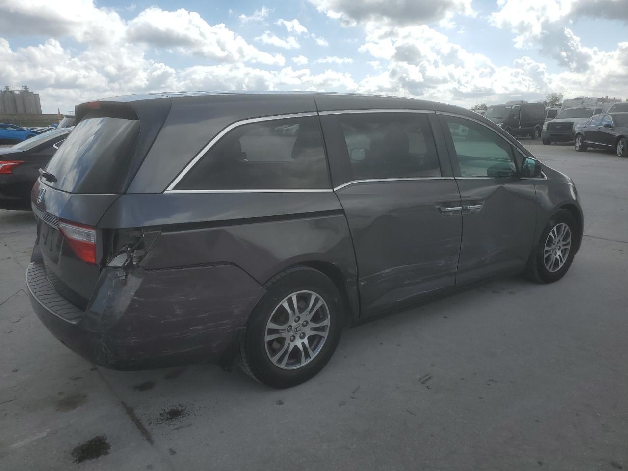 2013 Honda Odyssey - Image 3