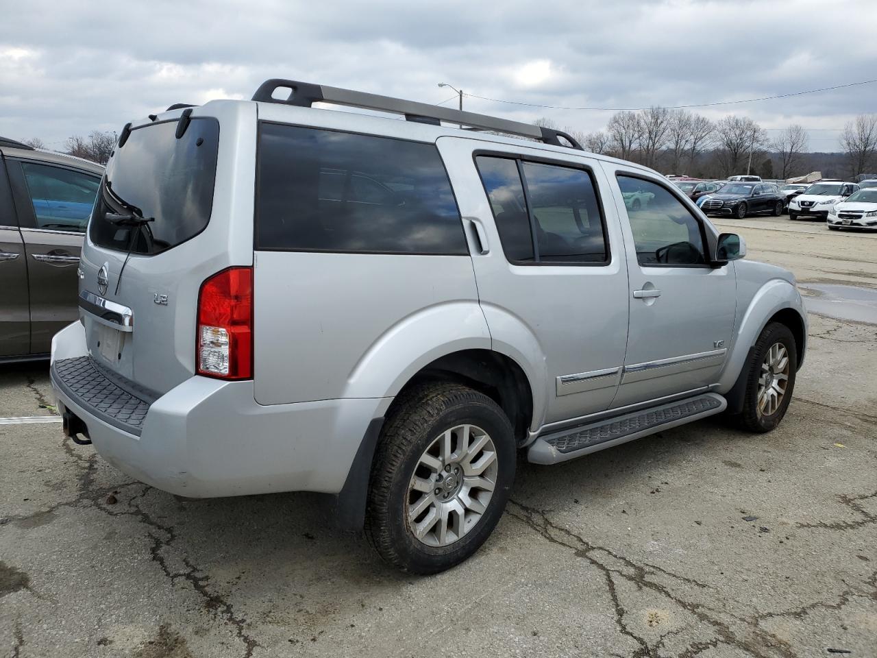 2008 Nissan Pathfinder - Image 3