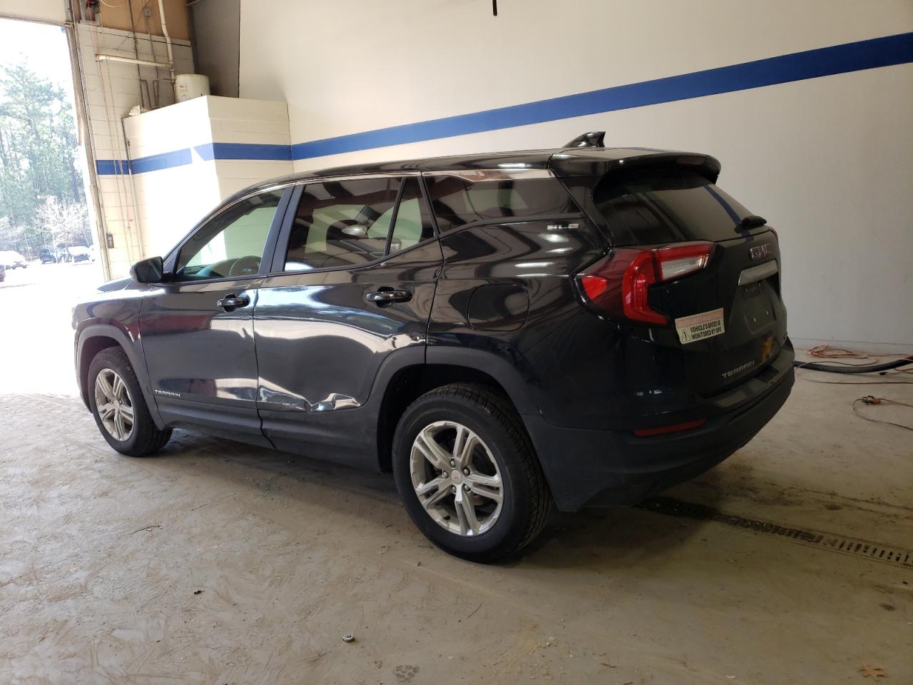 2022 GMC Terrain - Image 2