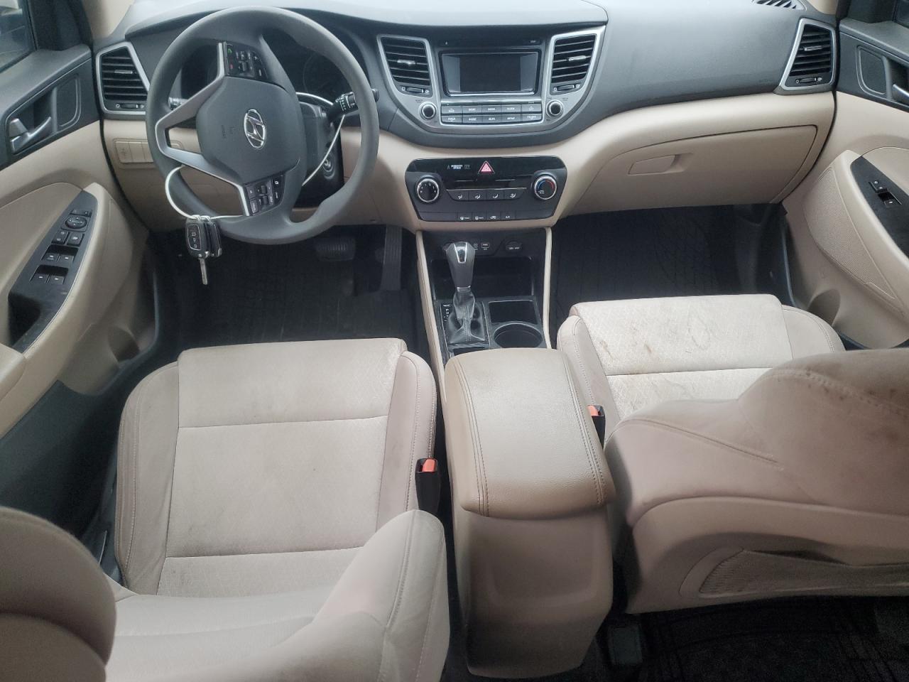 2017 Hyundai Tucson - Image 8