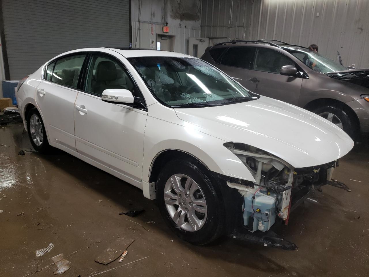 2010 Nissan Altima - Image 4
