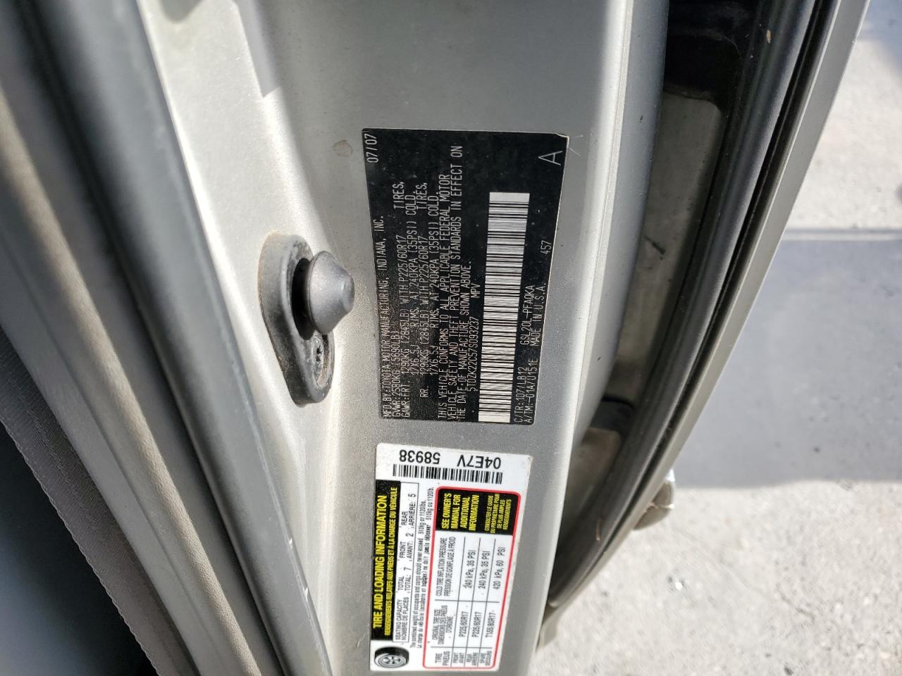 2007 Toyota Sienna - Image 13