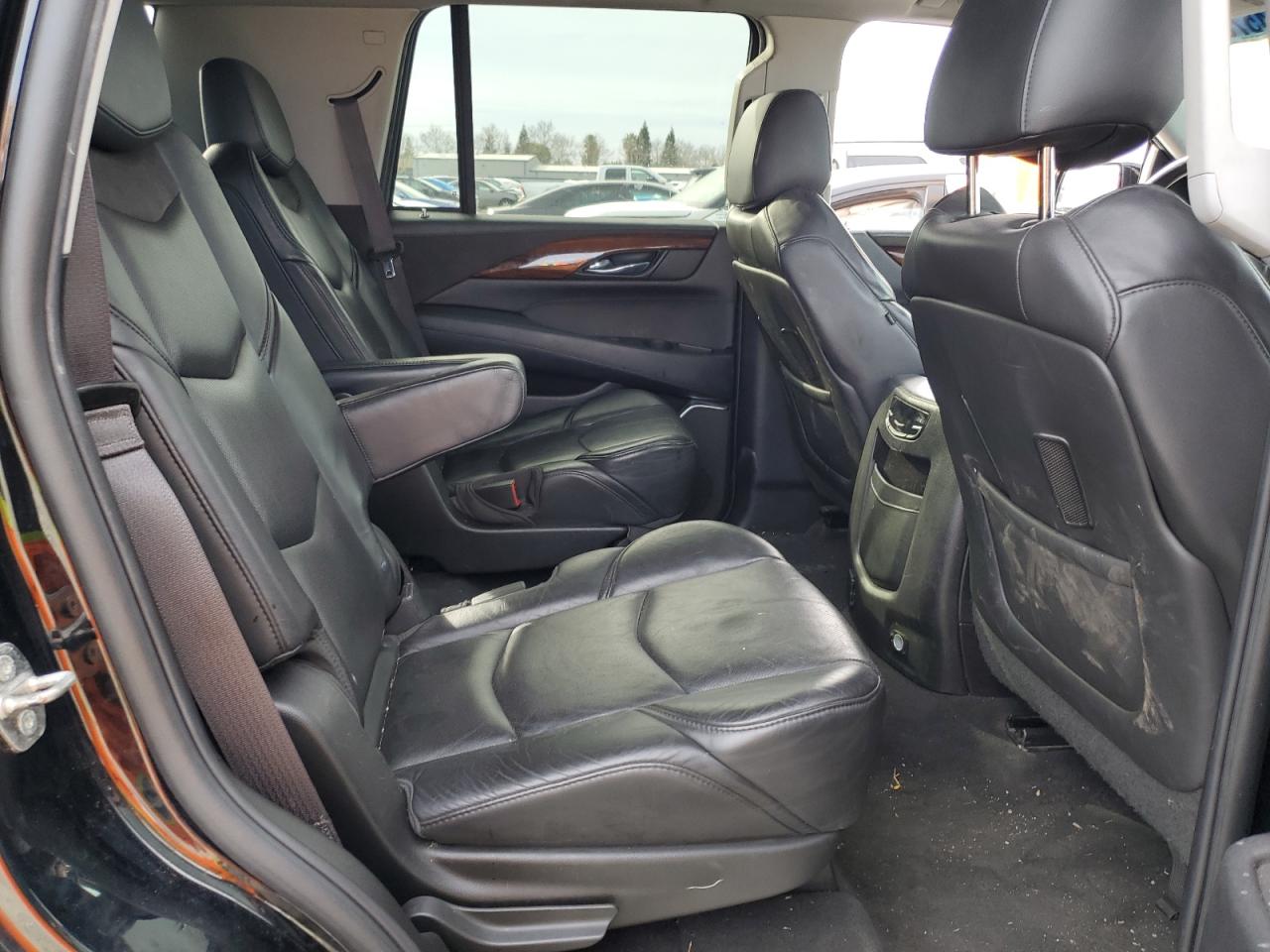 2015 Cadillac Escalade - Image 11
