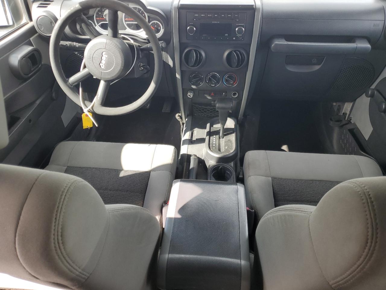 2010 Jeep Wrangler - Image 8