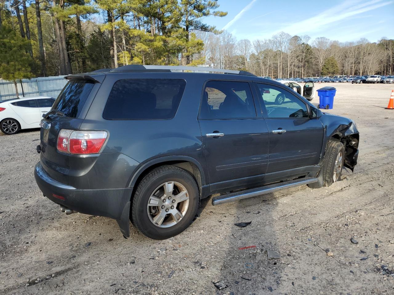 2012 GMC Acadia - Image 3