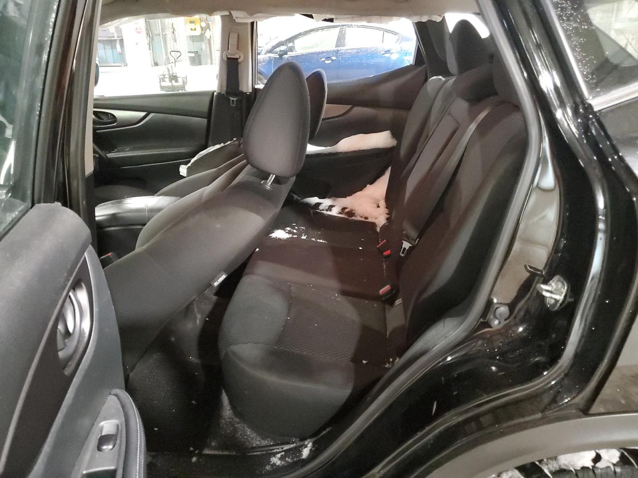 2019 Nissan Rogue - Image 11