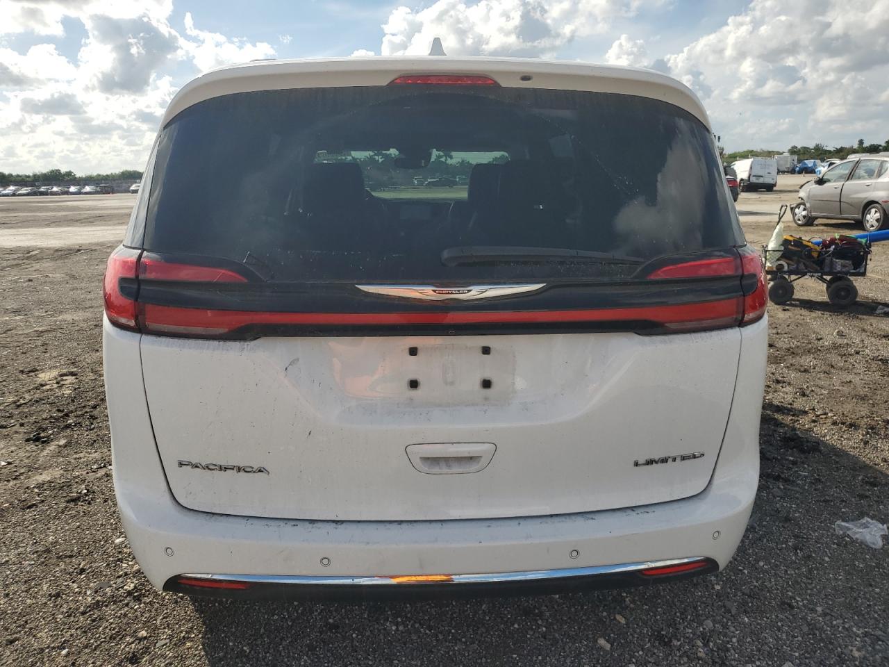 2022 Chrysler Pacifica - Image 6