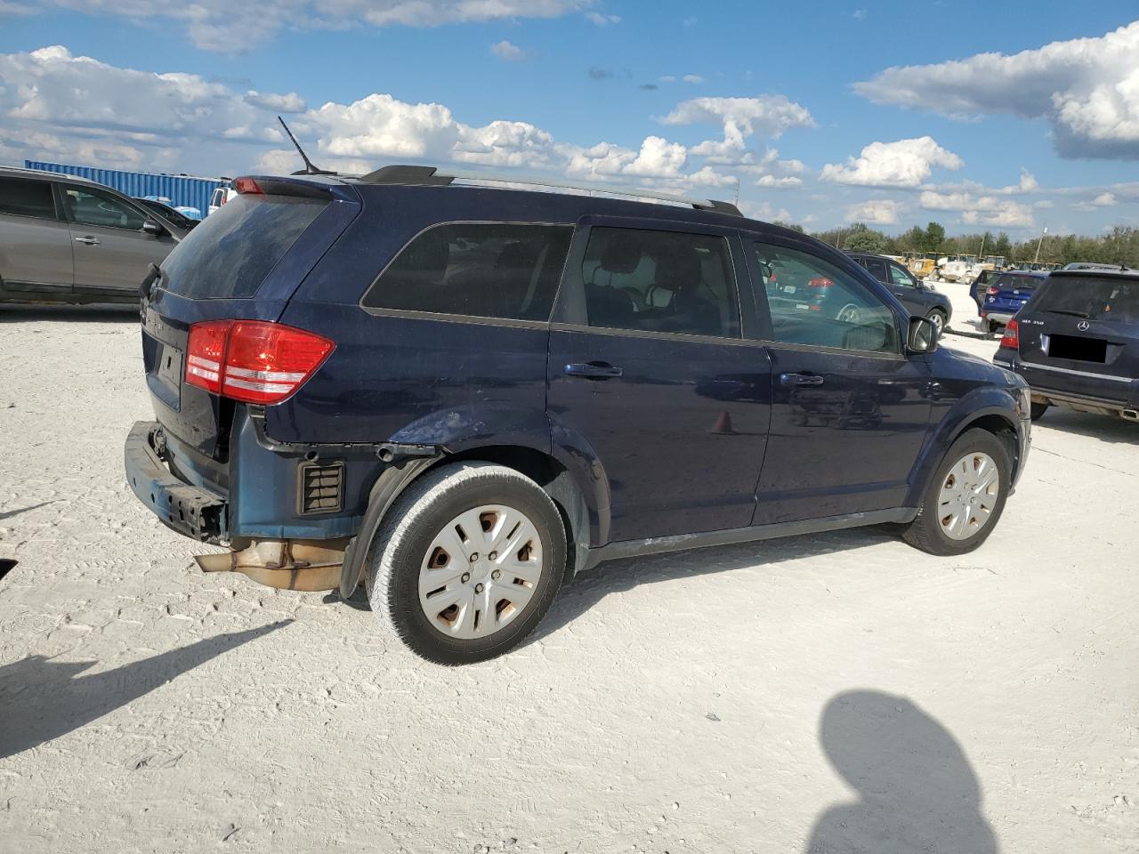 2017 Dodge Journey - Image 3