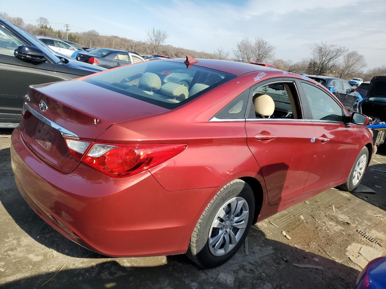 2012 Hyundai Sonata - Image 3