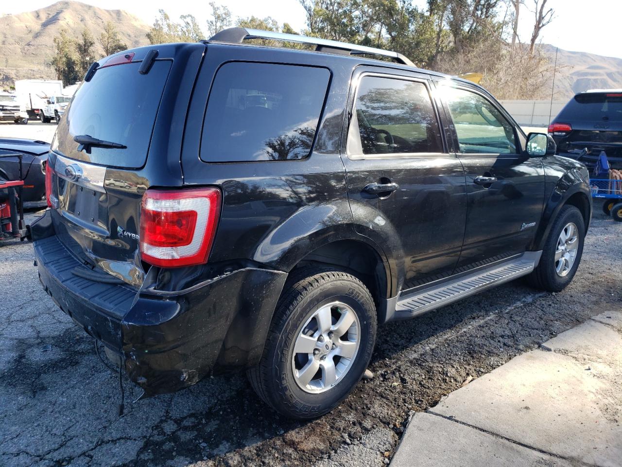 2009 Ford Escape - Image 3