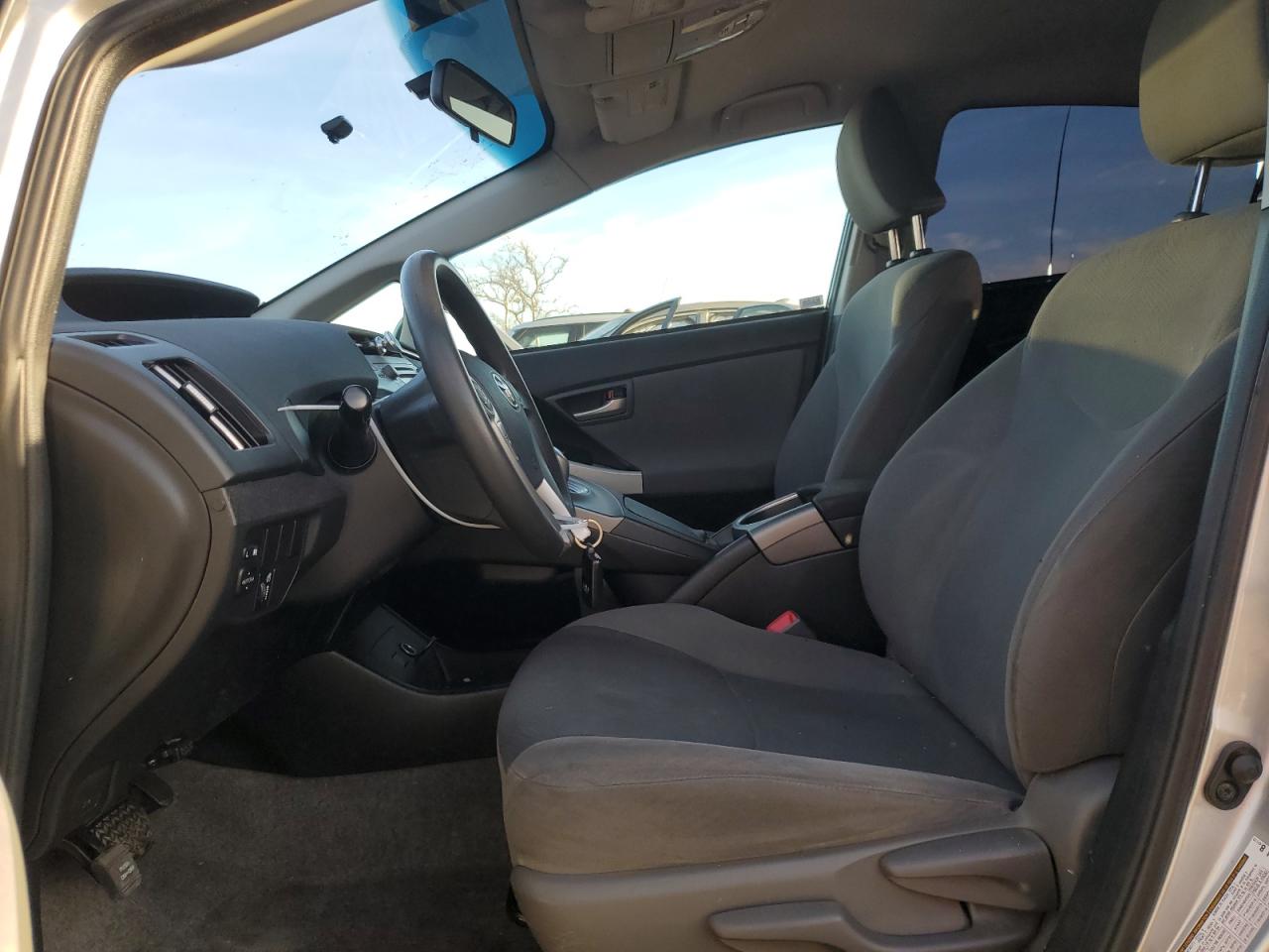 2012 Toyota Prius - Image 7