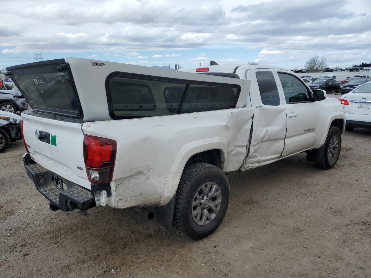 2018 Toyota Tacoma - Image 3