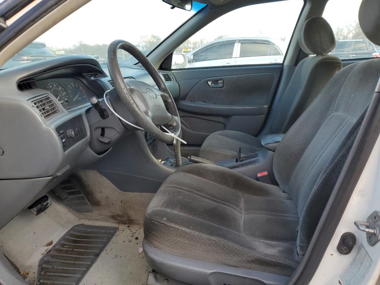 2000 Toyota Camry - Image 7