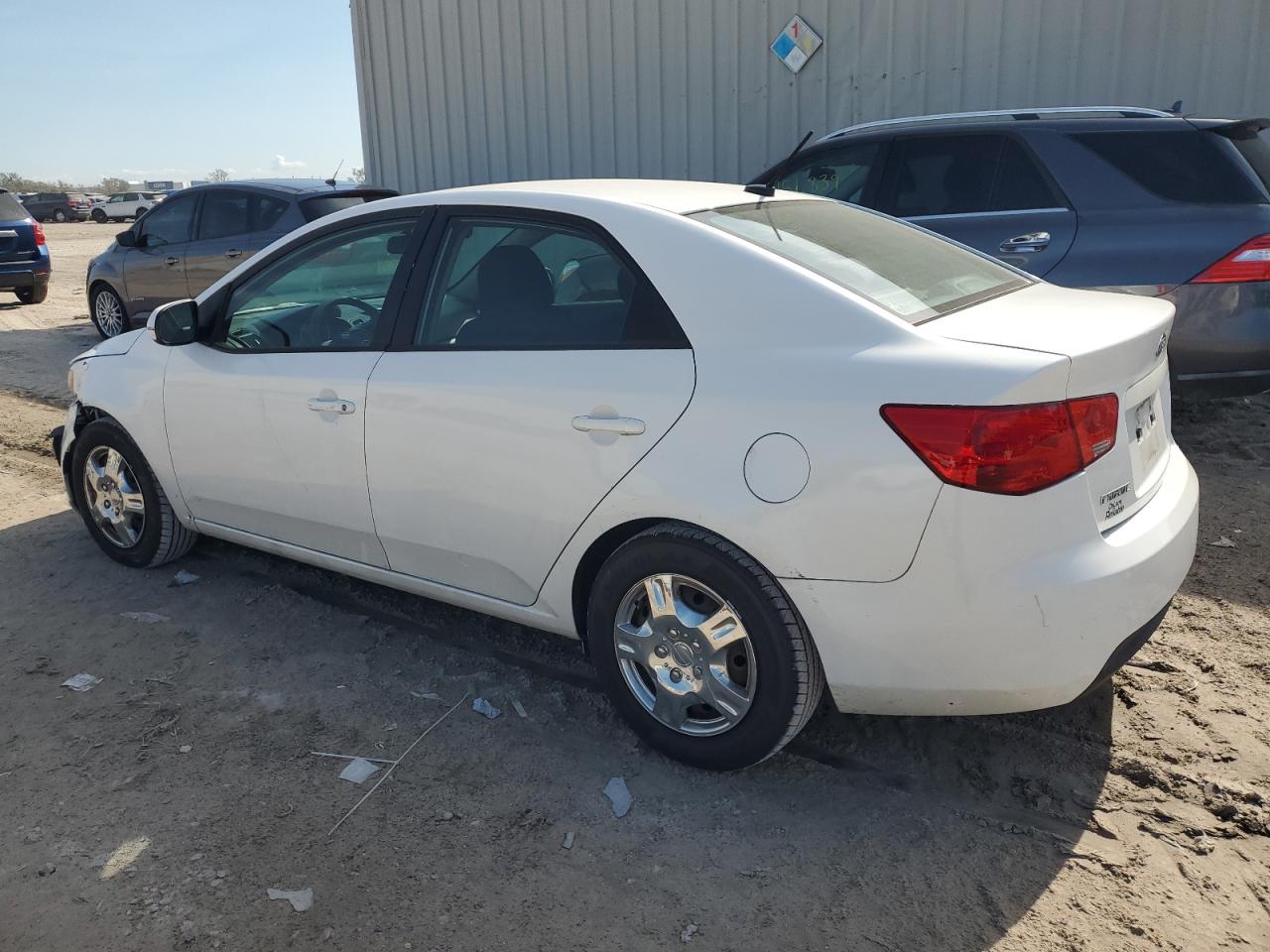 2012 Kia Forte - Image 2