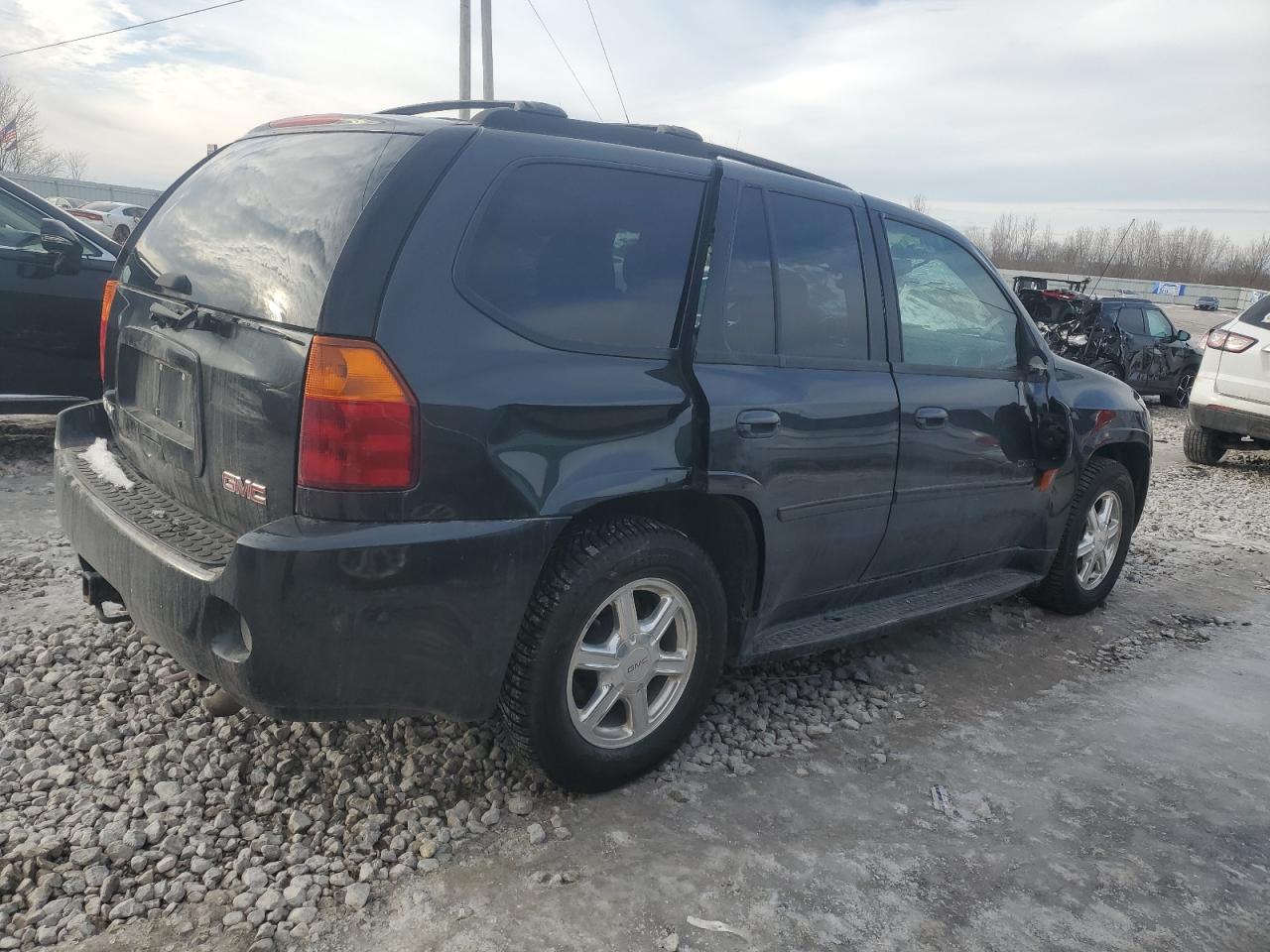 2005 GMC Envoy - Image 3