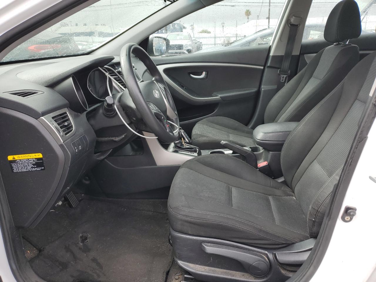 2017 Hyundai Elantra - Image 7