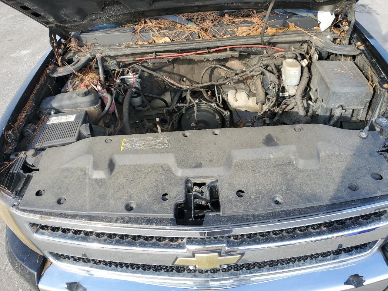 2007 Chevrolet Silverado - Image 11