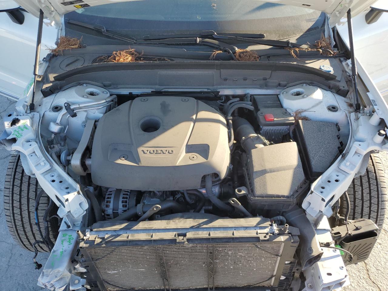 2021 Volvo XC60 - Image 12