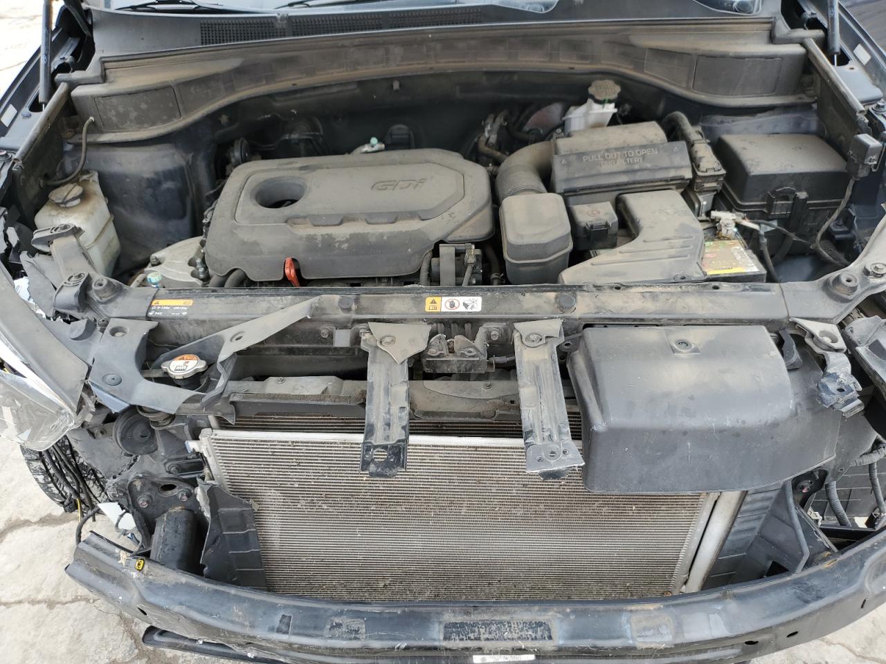2017 Hyundai Santa Fe - Image 11