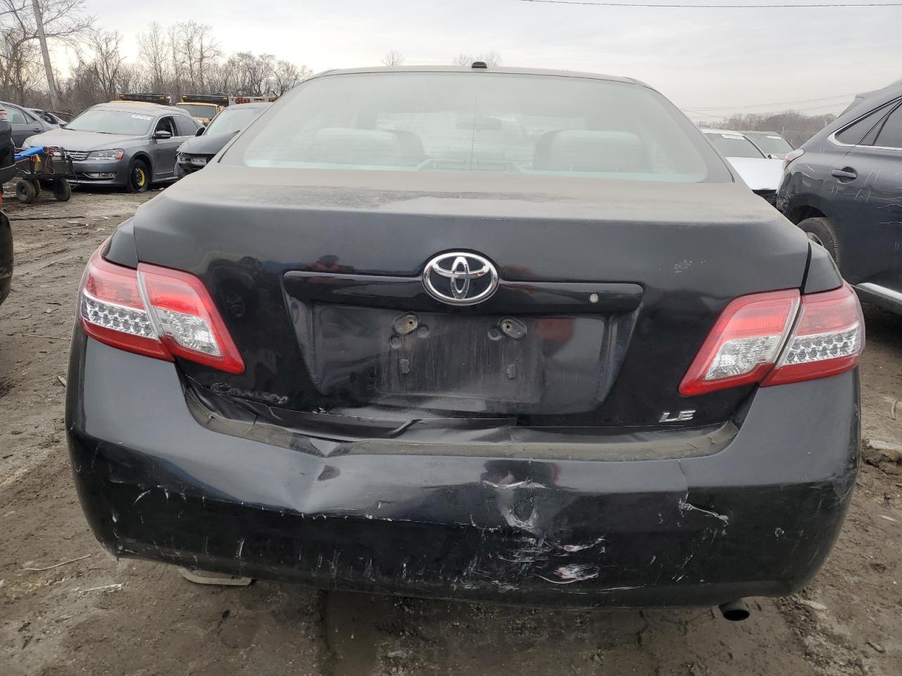 2011 Toyota Camry - Image 6