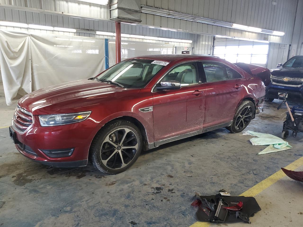 2015 Ford Taurus - Image 1