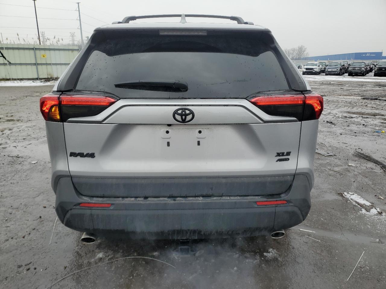 2022 Toyota RAV 4 - Image 6