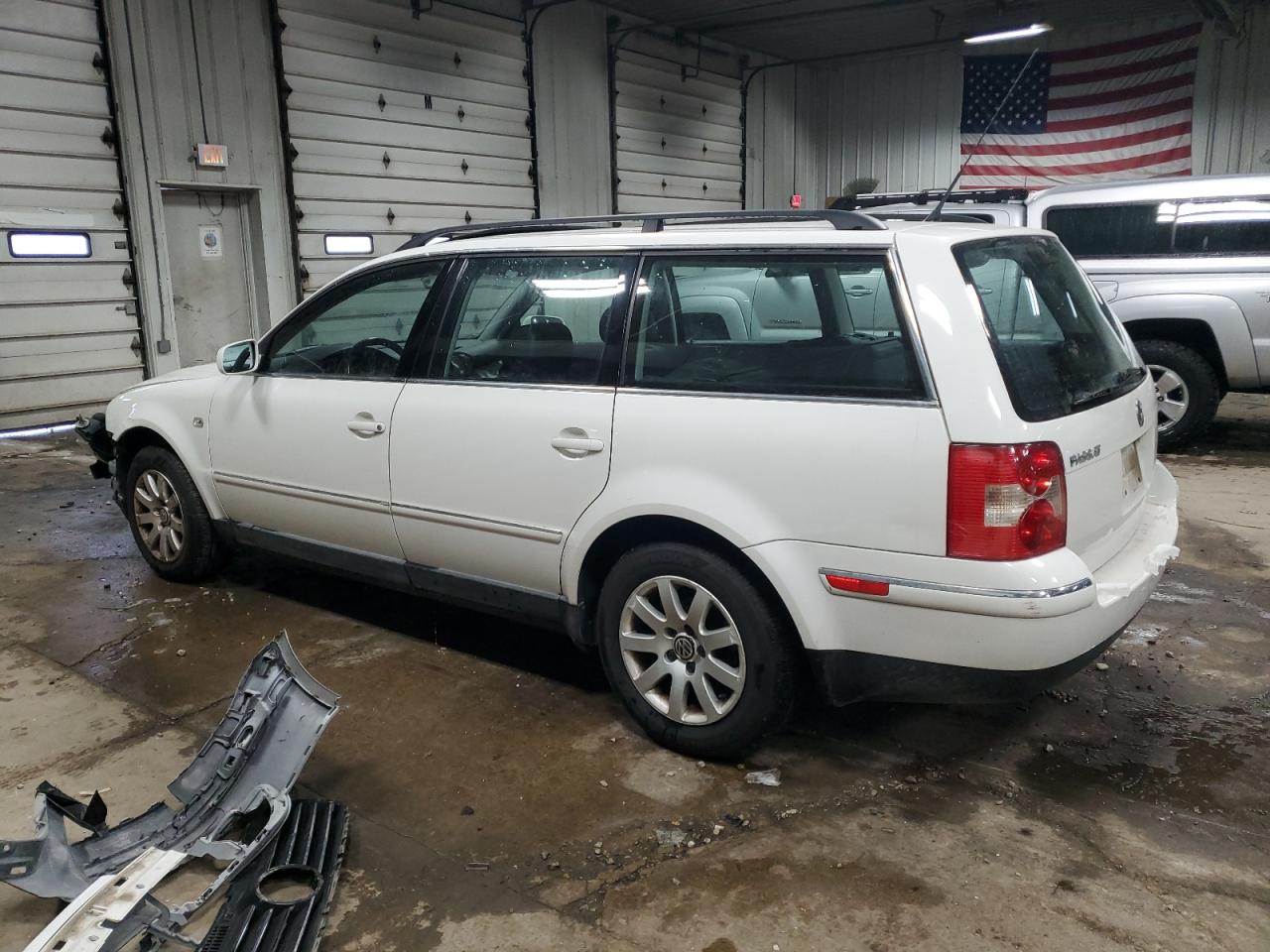 2002 Volkswagen Passat - Image 2