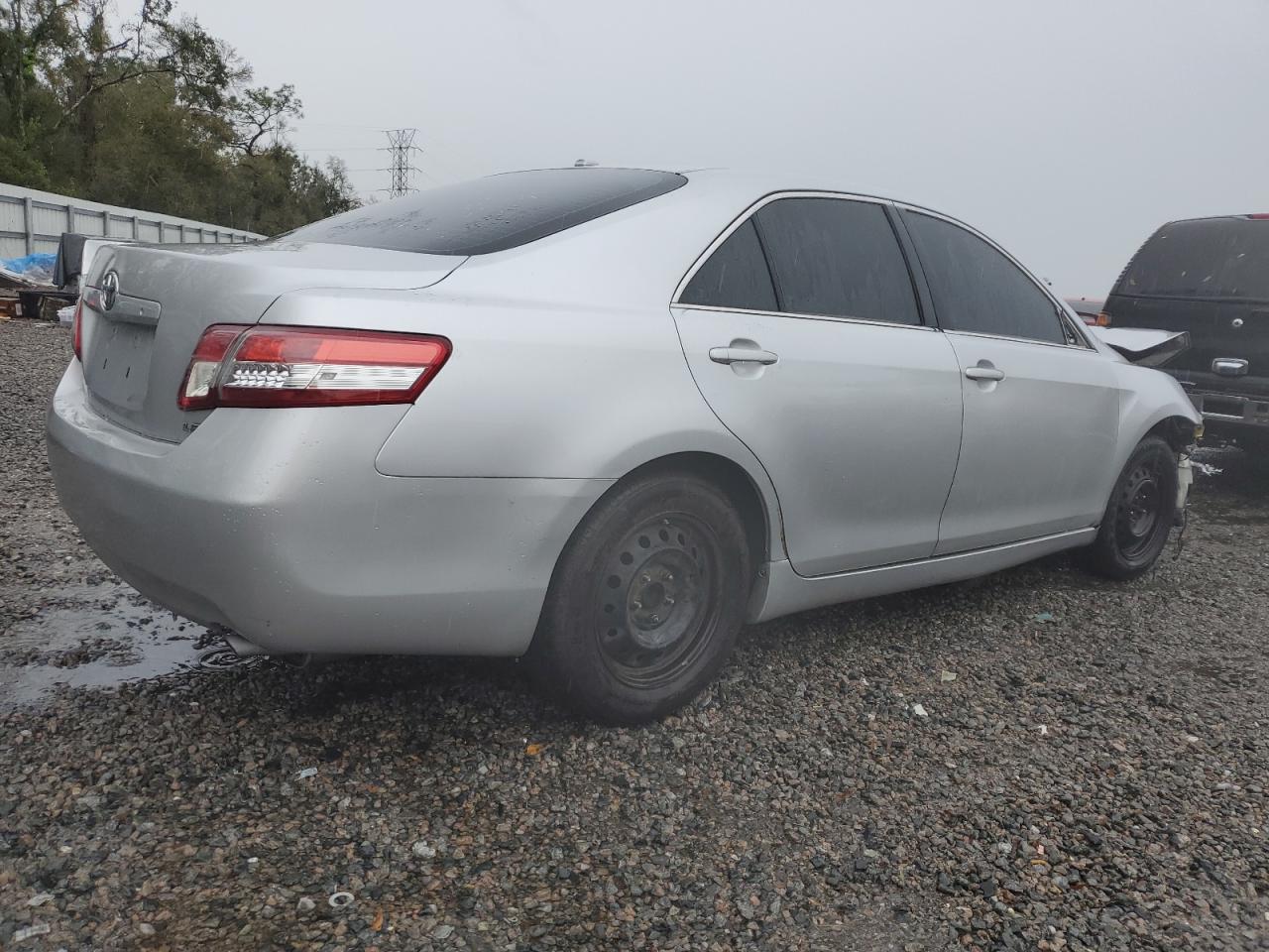2010 Toyota Camry - Image 3
