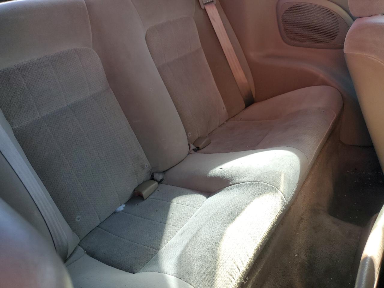 2004 Chrysler Sebring - Image 10