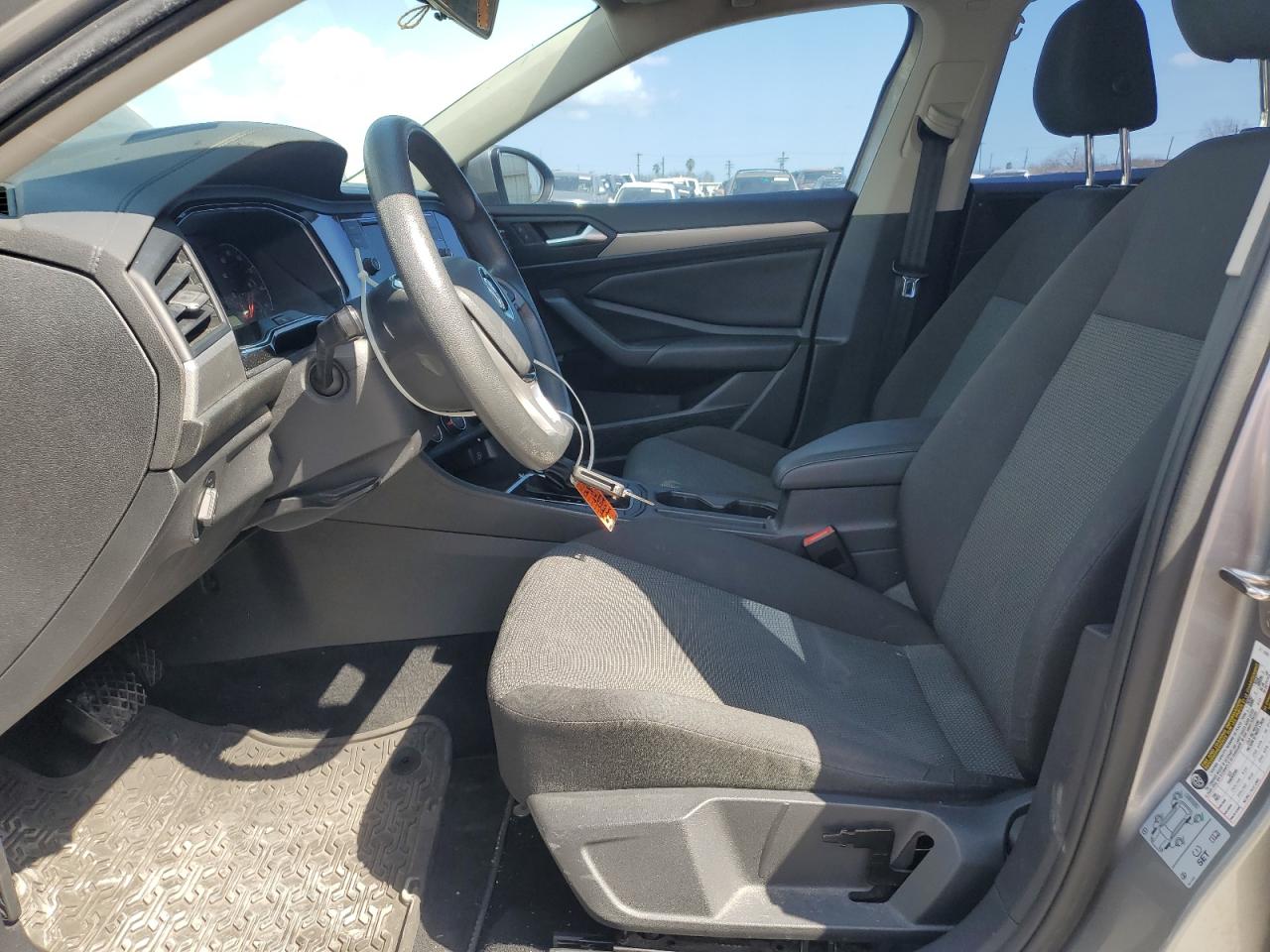 2019 Volkswagen Jetta - Image 7