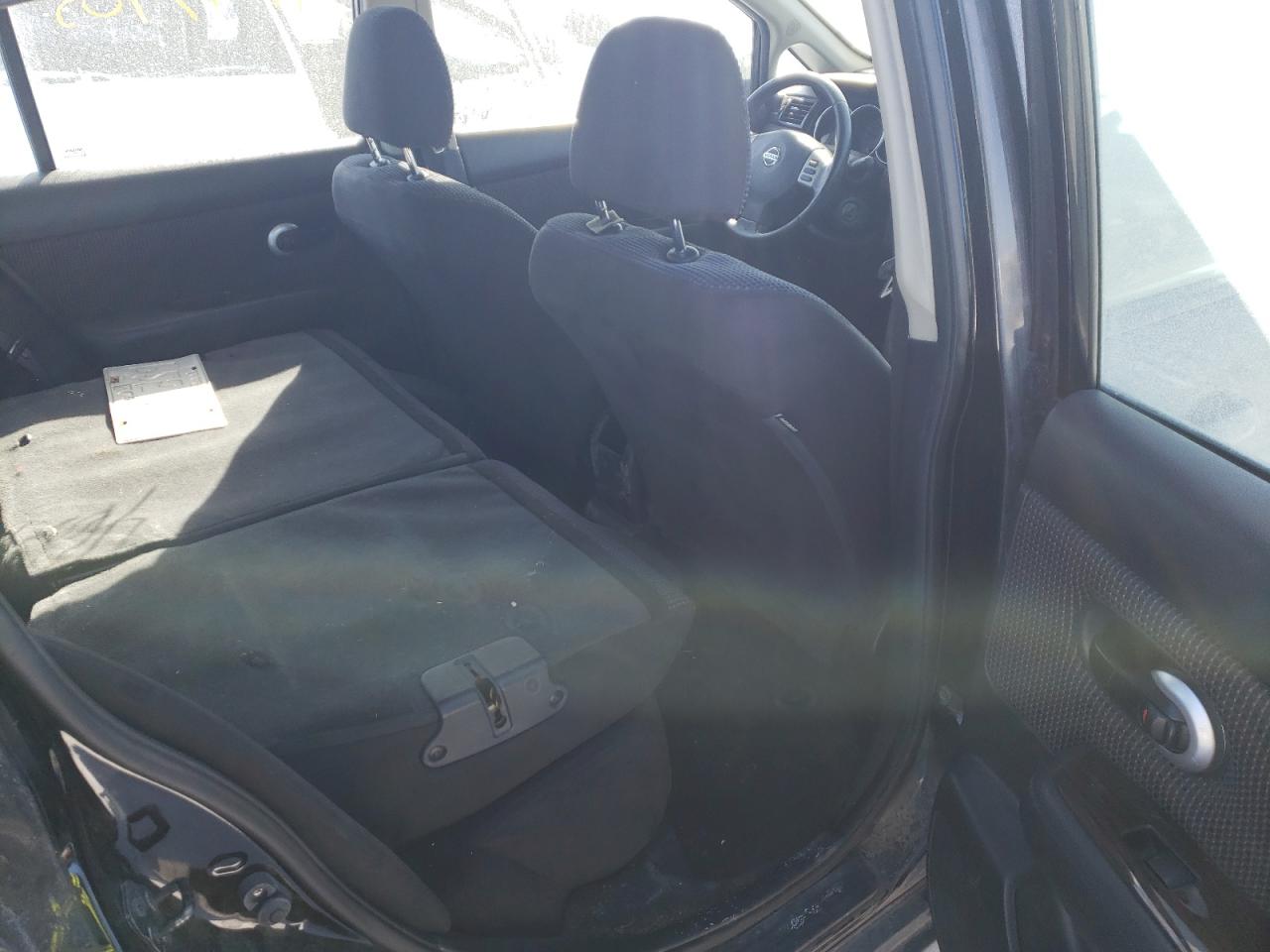 2012 Nissan Versa - Image 10