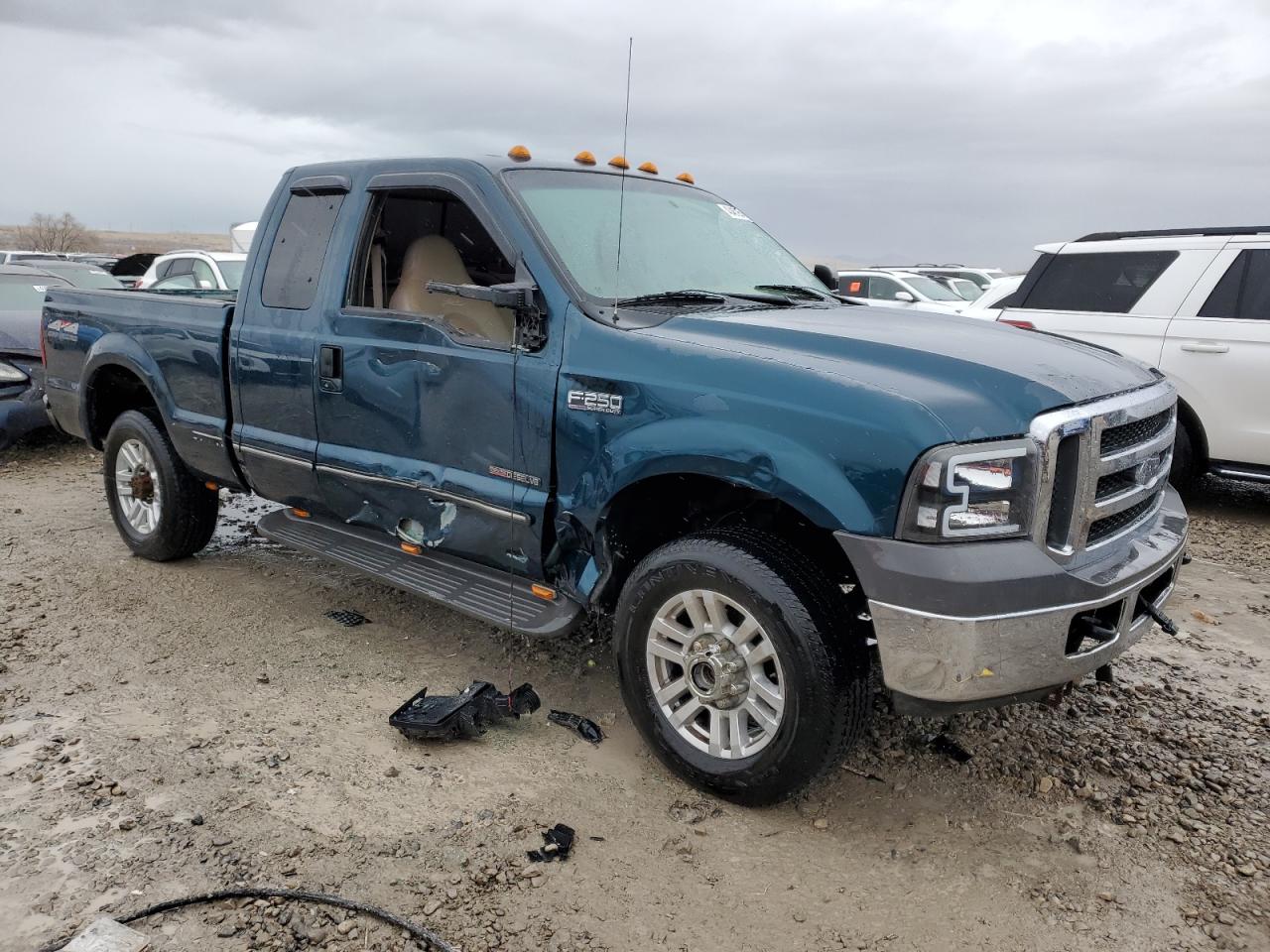 1999 Ford F250 - Image 4