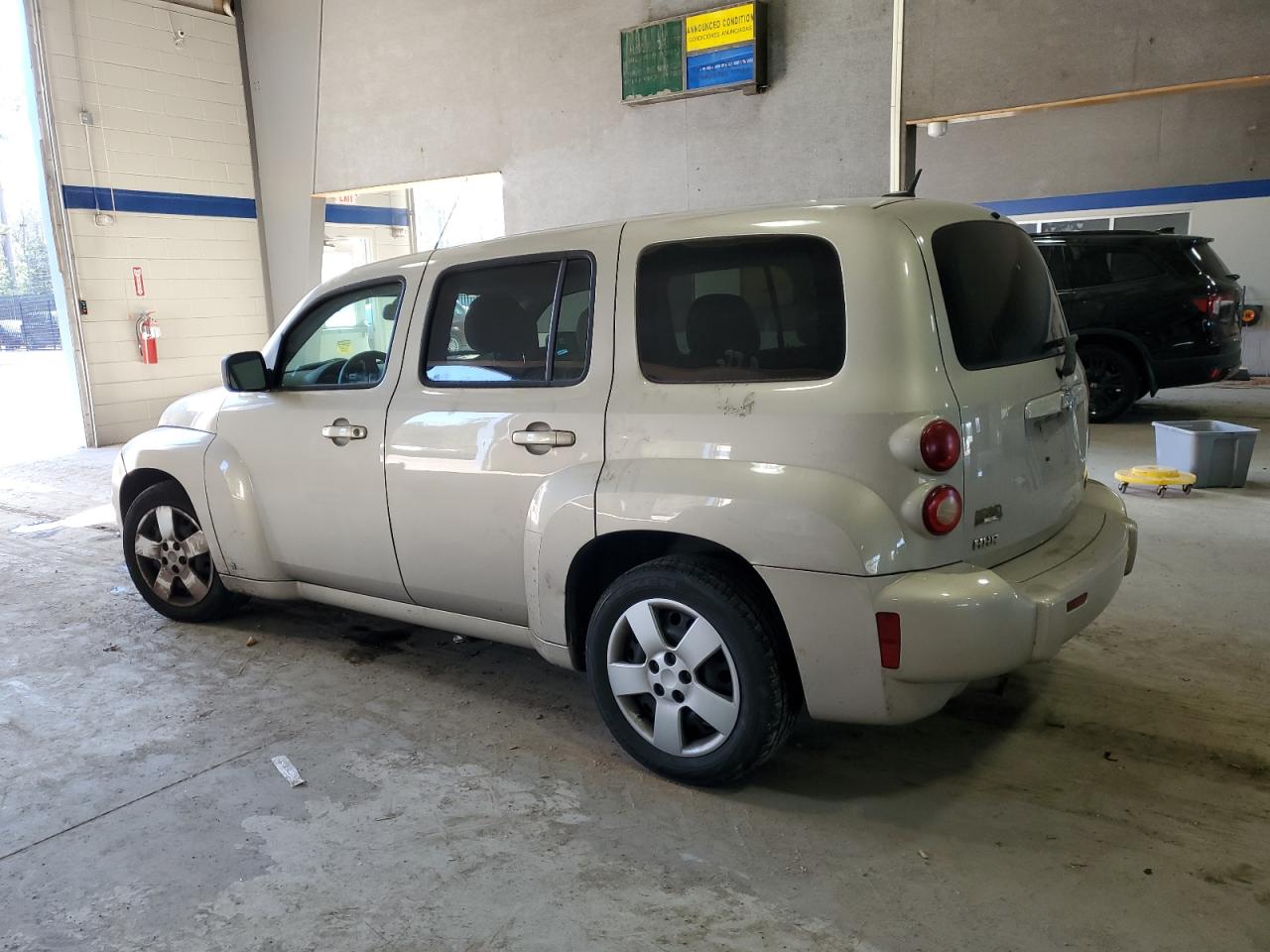 2009 Chevrolet HHR - Image 2