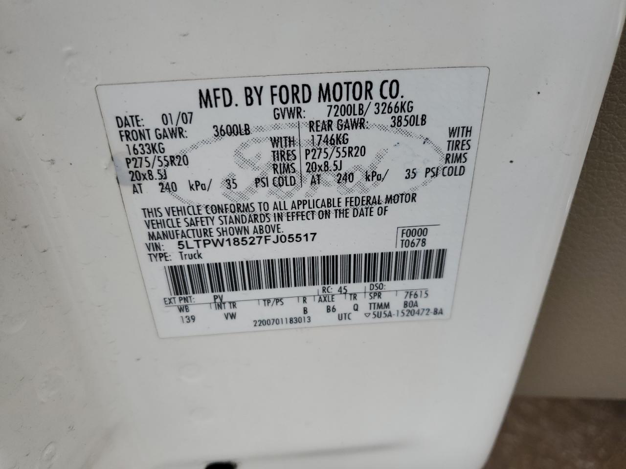 2007 Lincoln Mark LT - Image 12