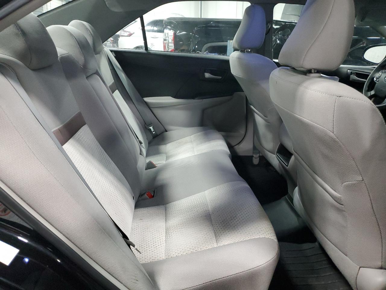 2014 Toyota Camry - Image 10