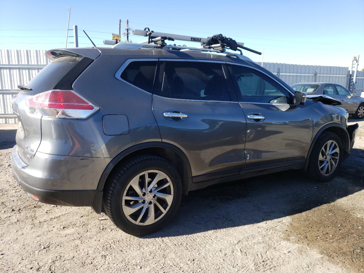 2014 Nissan Rogue - Image 3