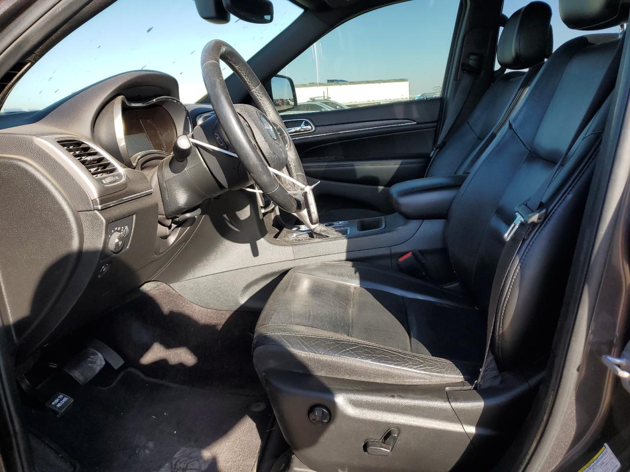 2018 Jeep Grand Cherokee - Image 7