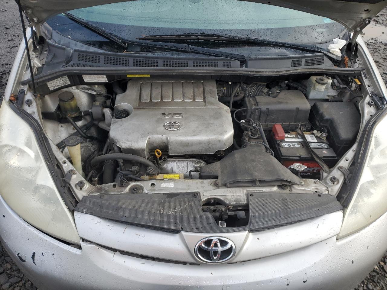 2007 Toyota Sienna - Image 12