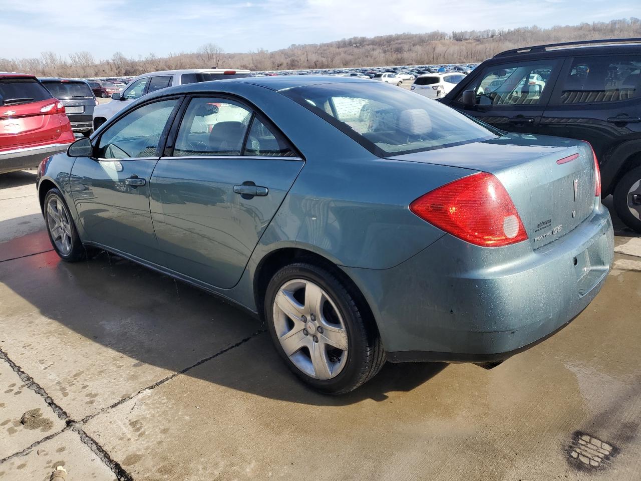 2009 Pontiac G6 - Image 2