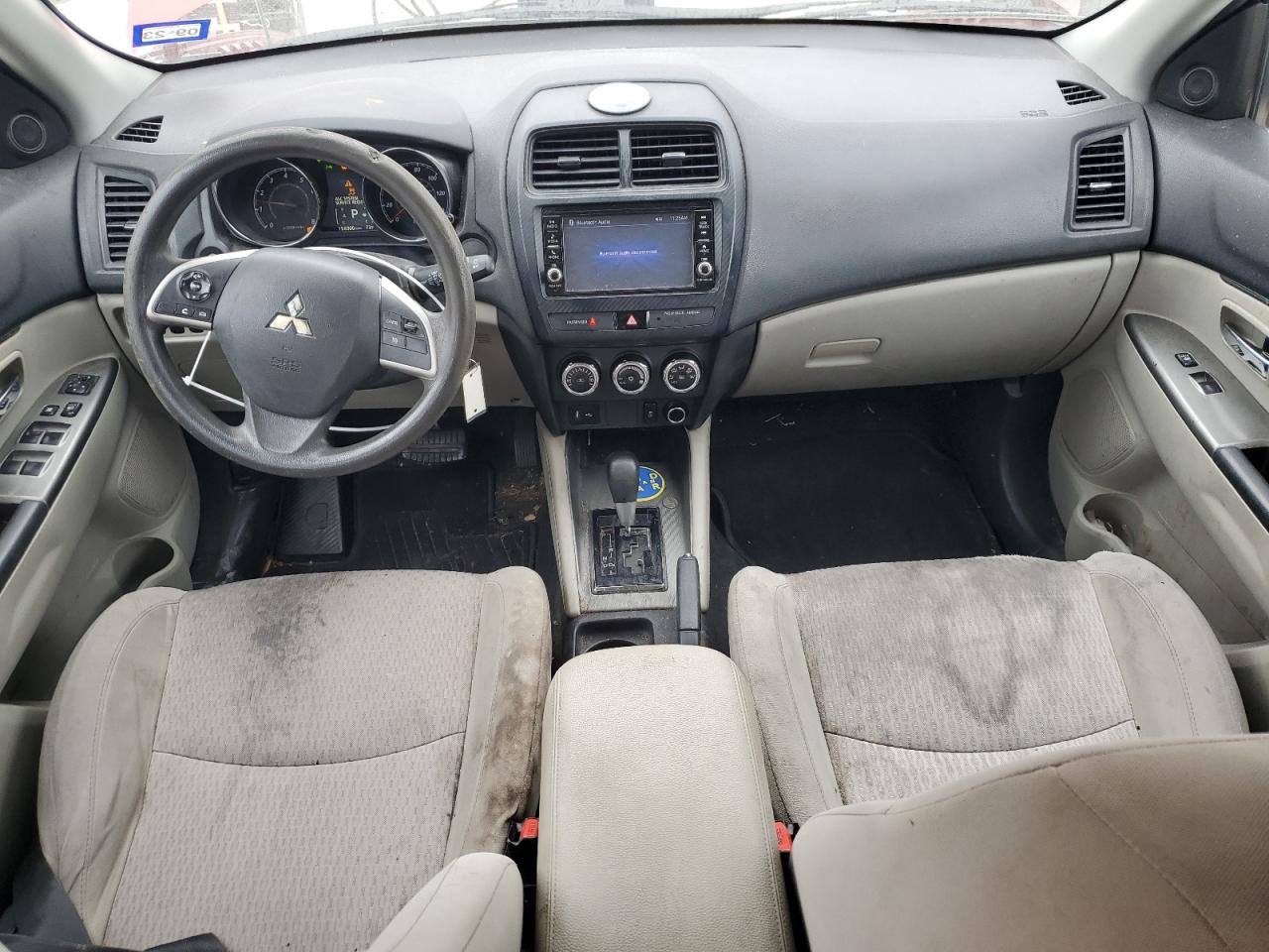 2019 Mitsubishi Outlander - Image 8