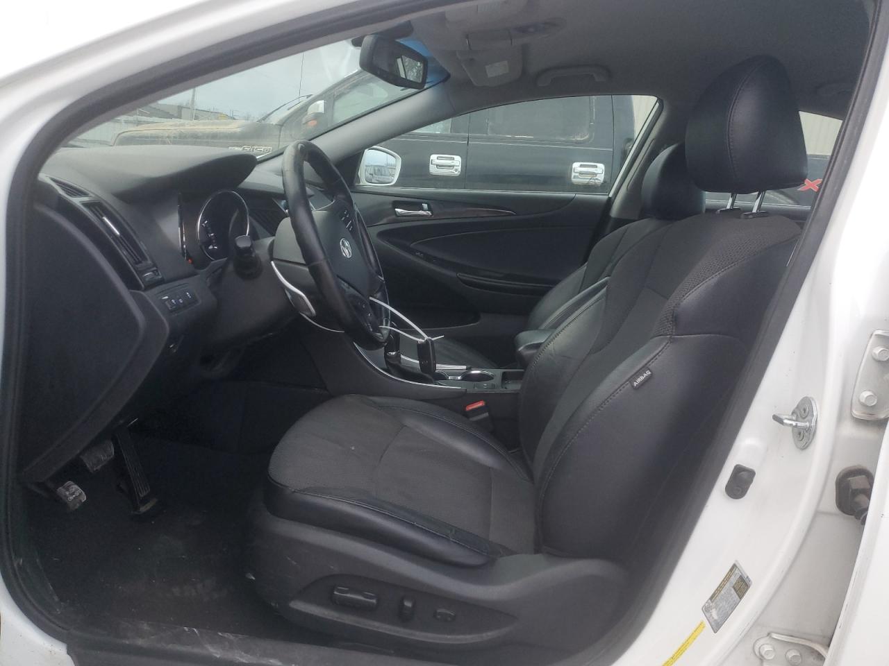 2014 Hyundai Sonata - Image 7