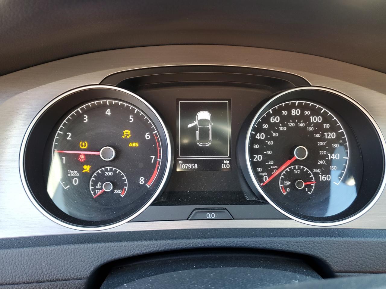 2016 Volkswagen Golf - Image 9
