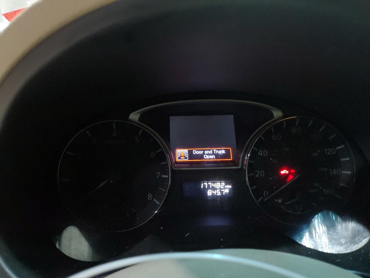 2013 Nissan Altima - Image 9