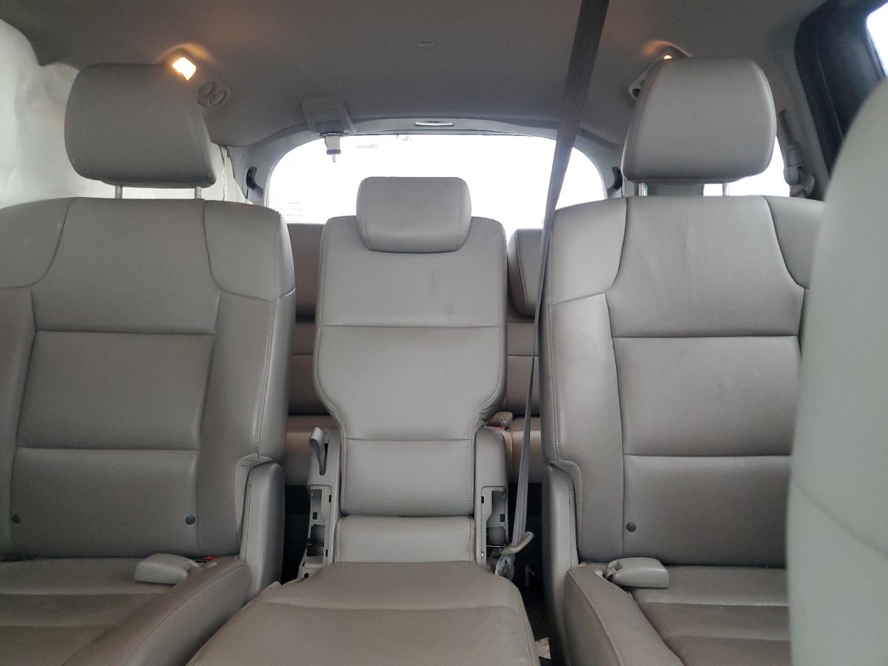 2014 Honda Odyssey - Image 10