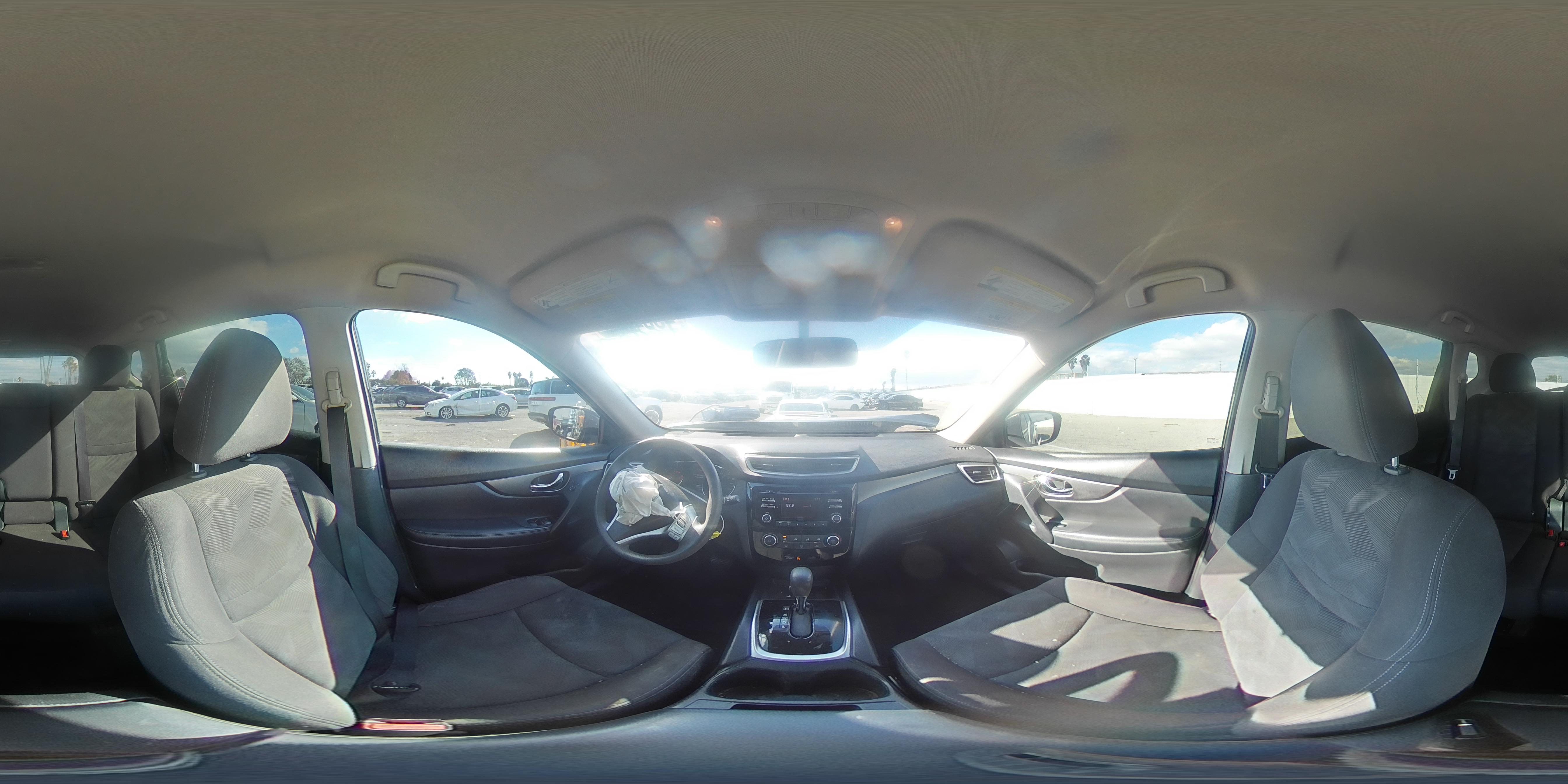 2016 Nissan Rogue - Image 13