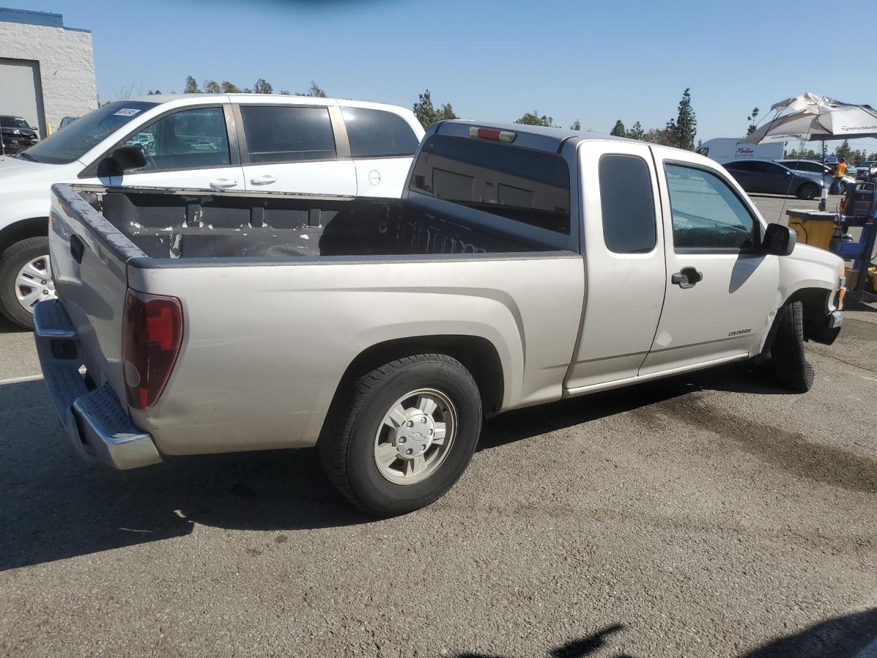 2005 Chevrolet Colorado - Image 3